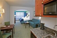 Фото Holiday Inn Express Hotel & Suites Graham, an Ihg Hotel