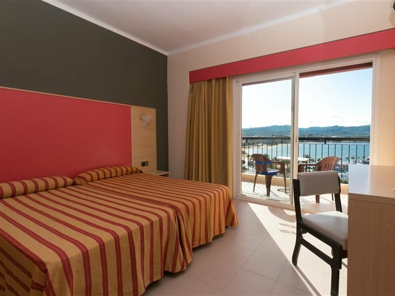 Фото The Red Hotel by Ibiza Feeling 