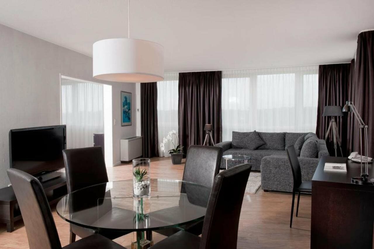 Фото Wyndham Hannover Atrium