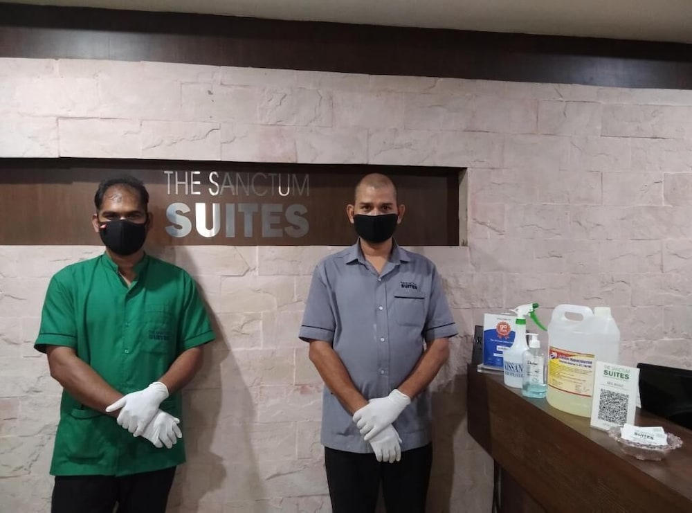 Фото The Sanctum Suites