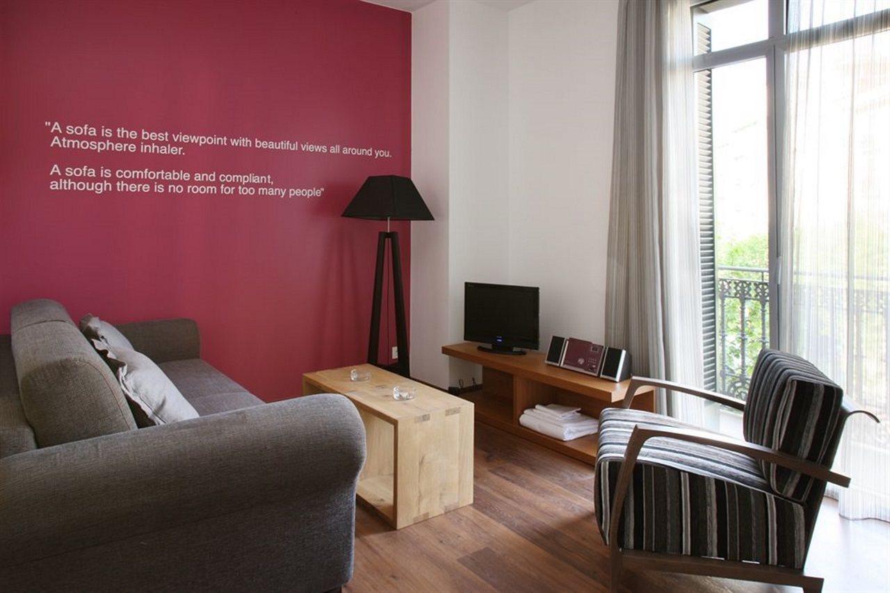 Фото Mh Apartments Suites