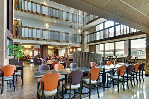 Гостиница Drury Plaza Hotel San Antonio Airport в Сан-Антонио