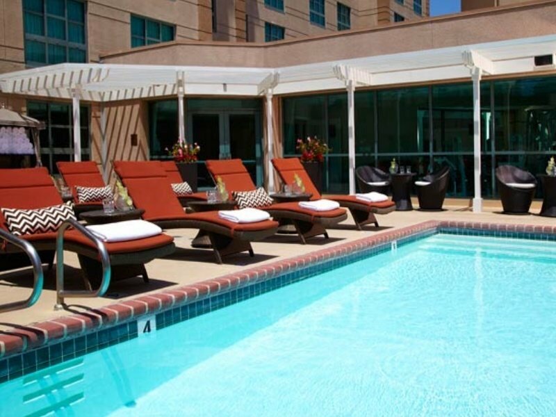 Фото Renaissance Los Angeles Airport Hotel