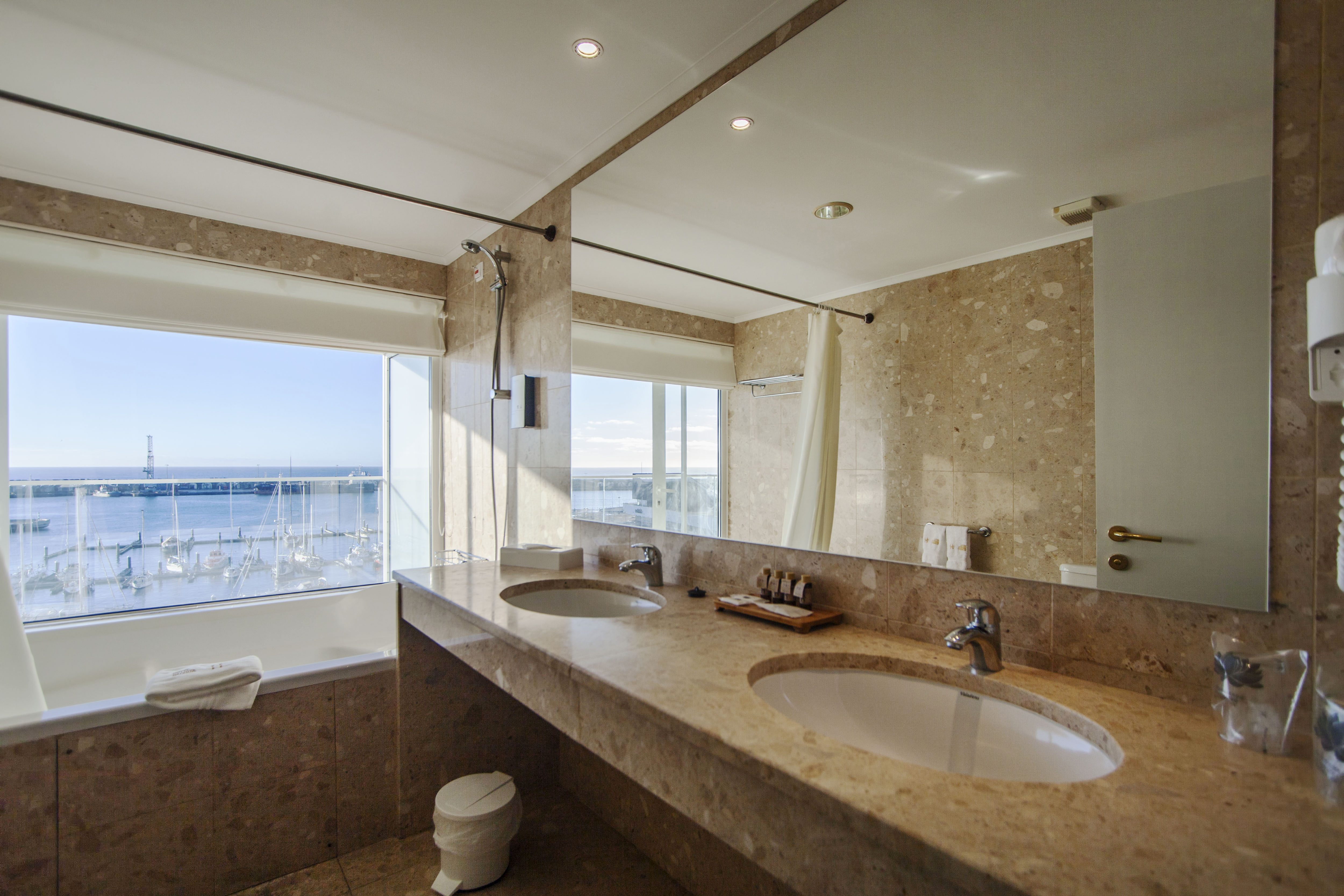 Фото Hotel Gaivota Azores