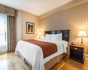 Гостиница Quality Inn & Suites Downtown