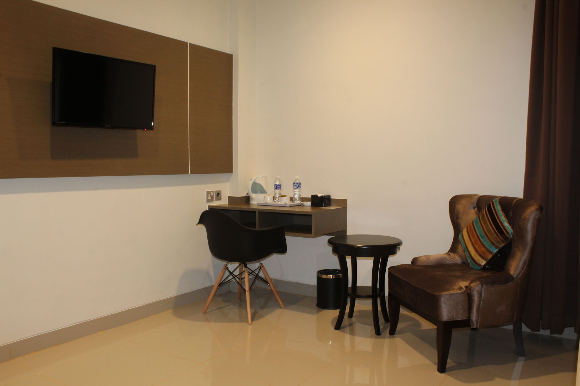 Фото Opi Indah Hotel