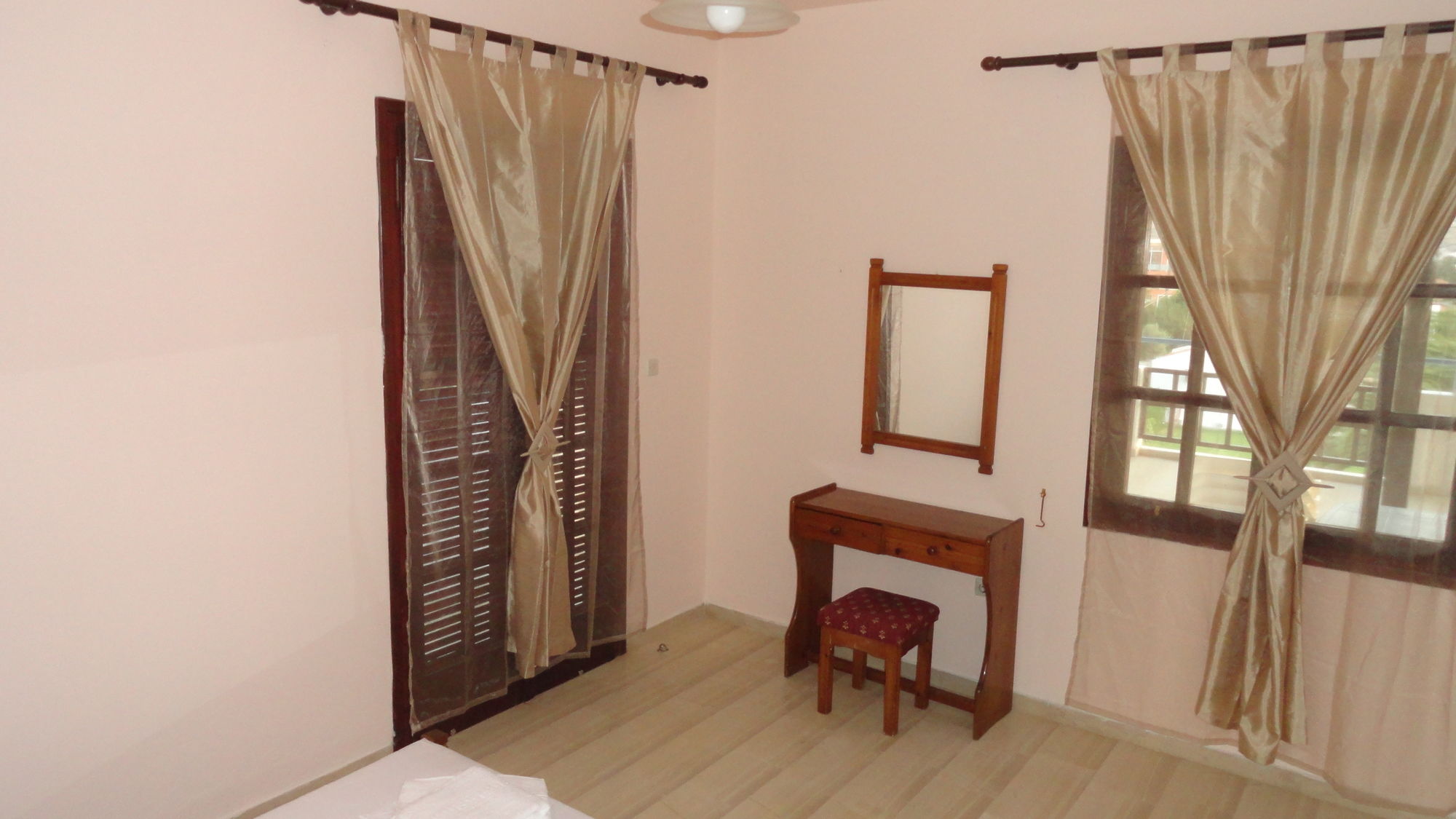 Фото Santa Maria Studios & Apartments