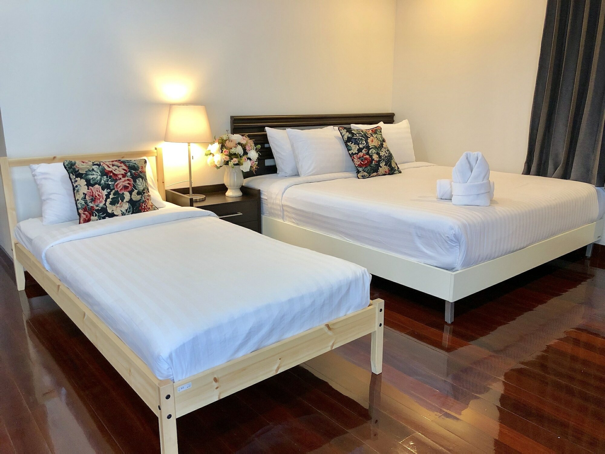Фото 14 Place Sukhumvit Suites - Sha Plus