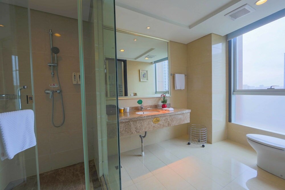 Фото Nade Freedom Hotel