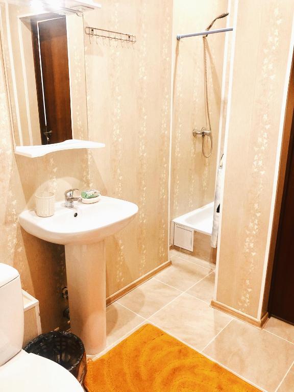 Фото Адонис