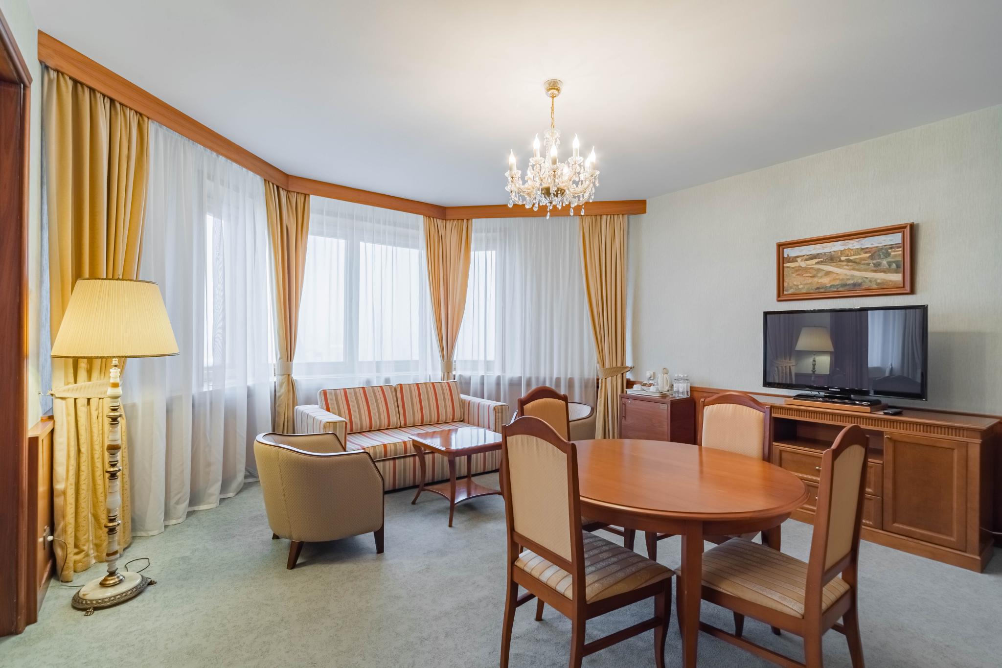 Фото отеля 2