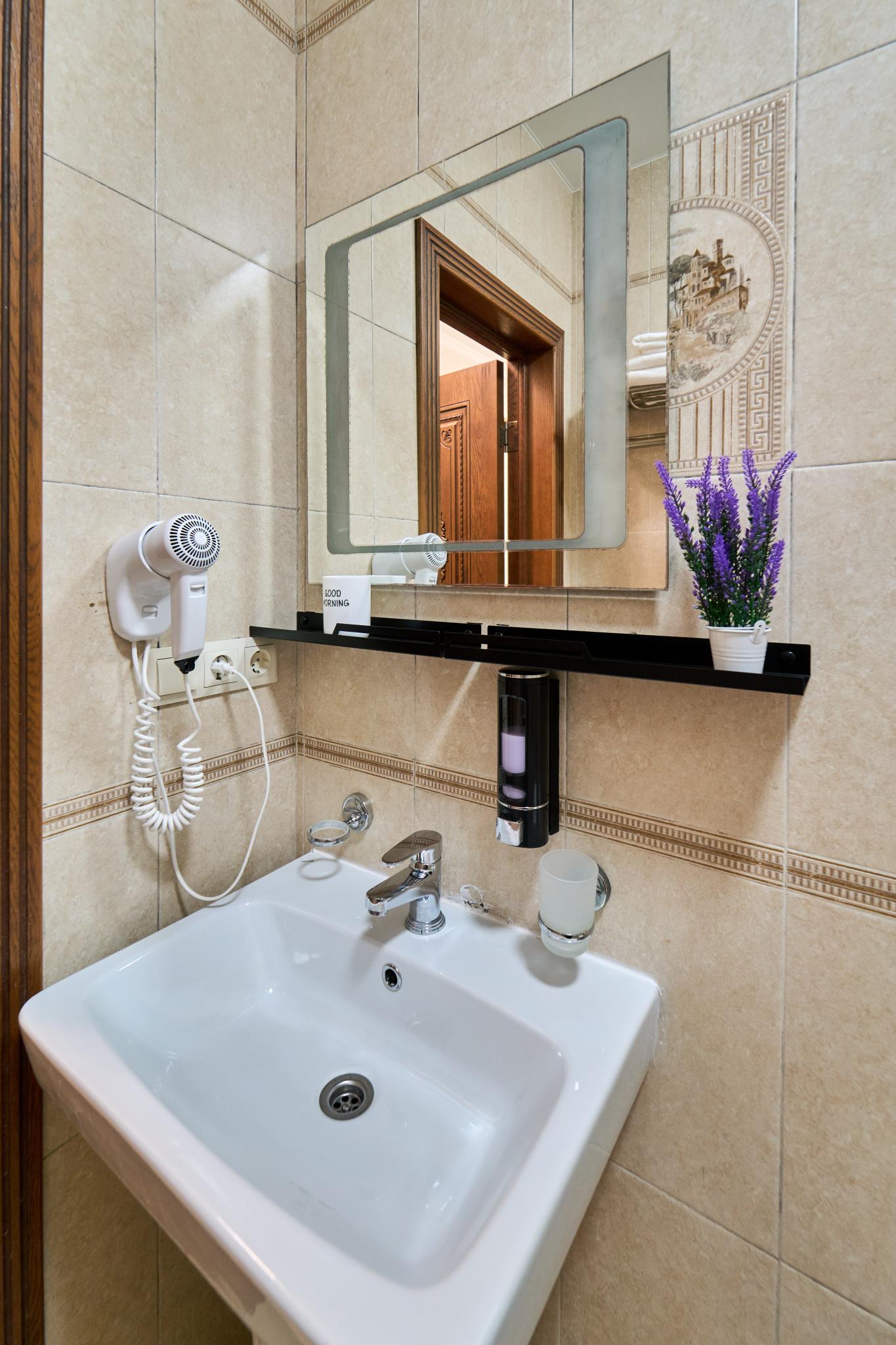 Фото Амбассадор