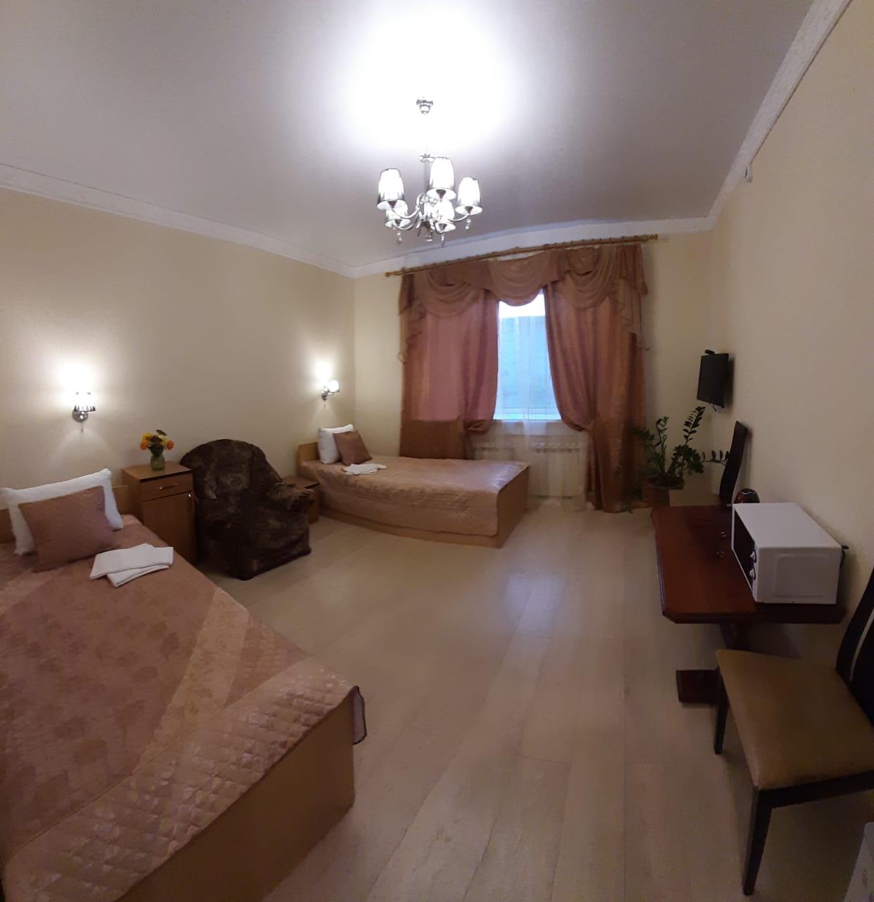 Фото отеля 2