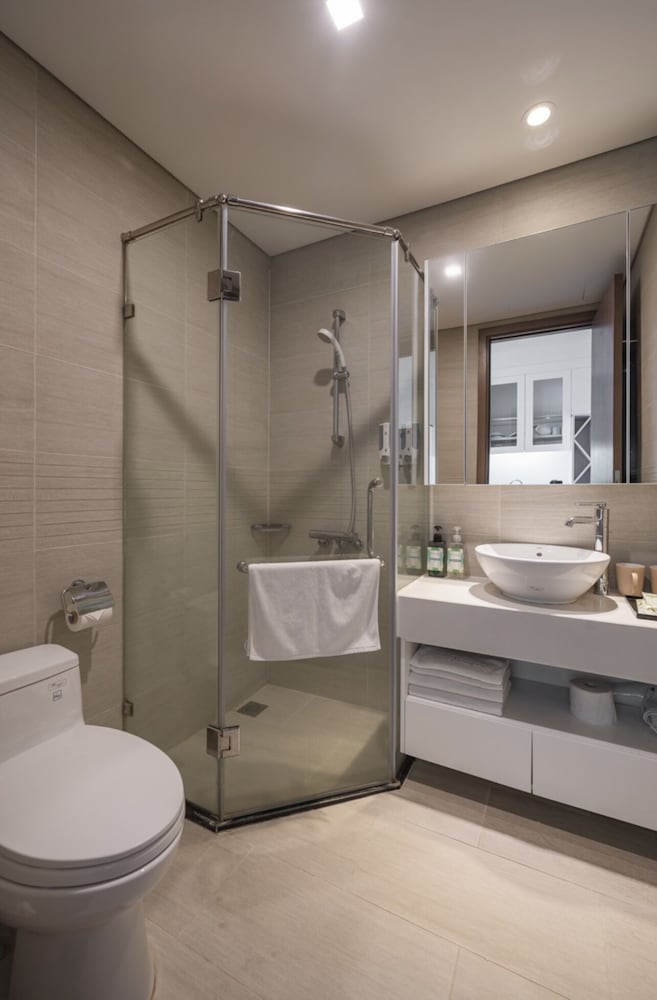 Фото Canh Apartment in Vinhomes Green Bay