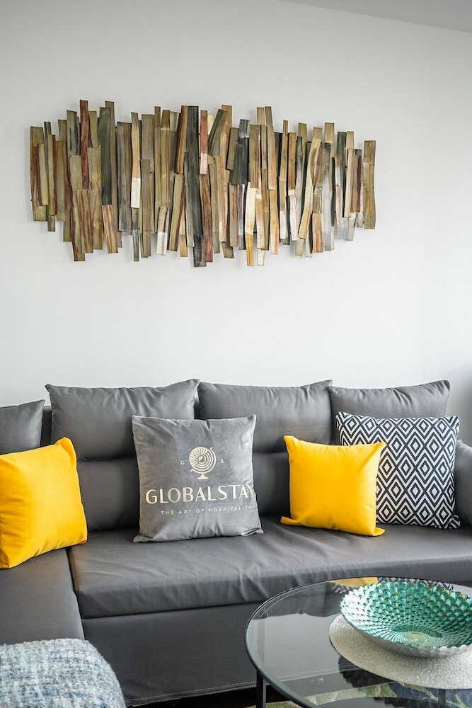 Фото Апарт-отель Globalstay Burano Condos in Downtown Toronto