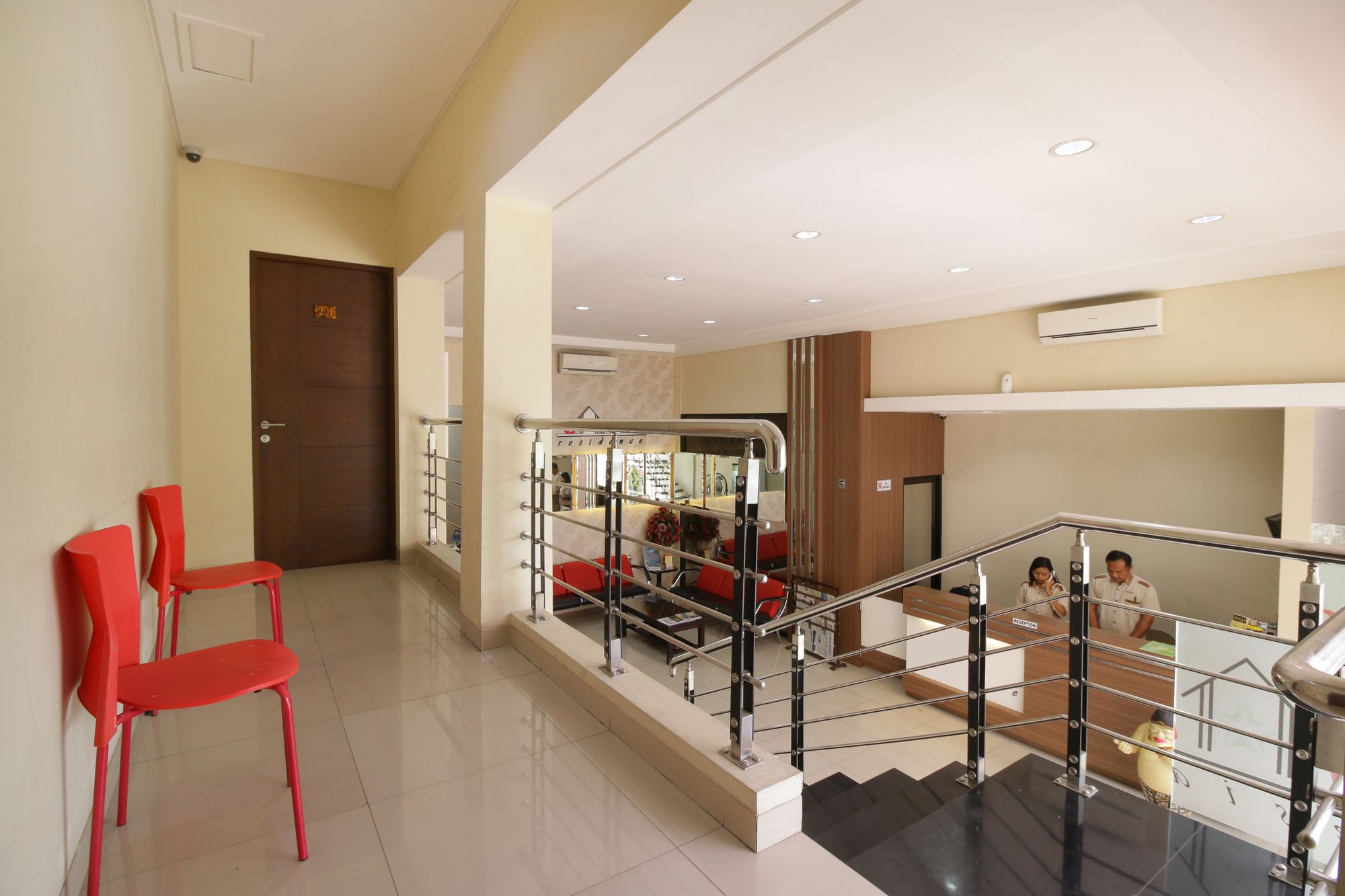 Фото Airy Bandara Ahmad Yani Anjasmoro Raya 74 Semarang