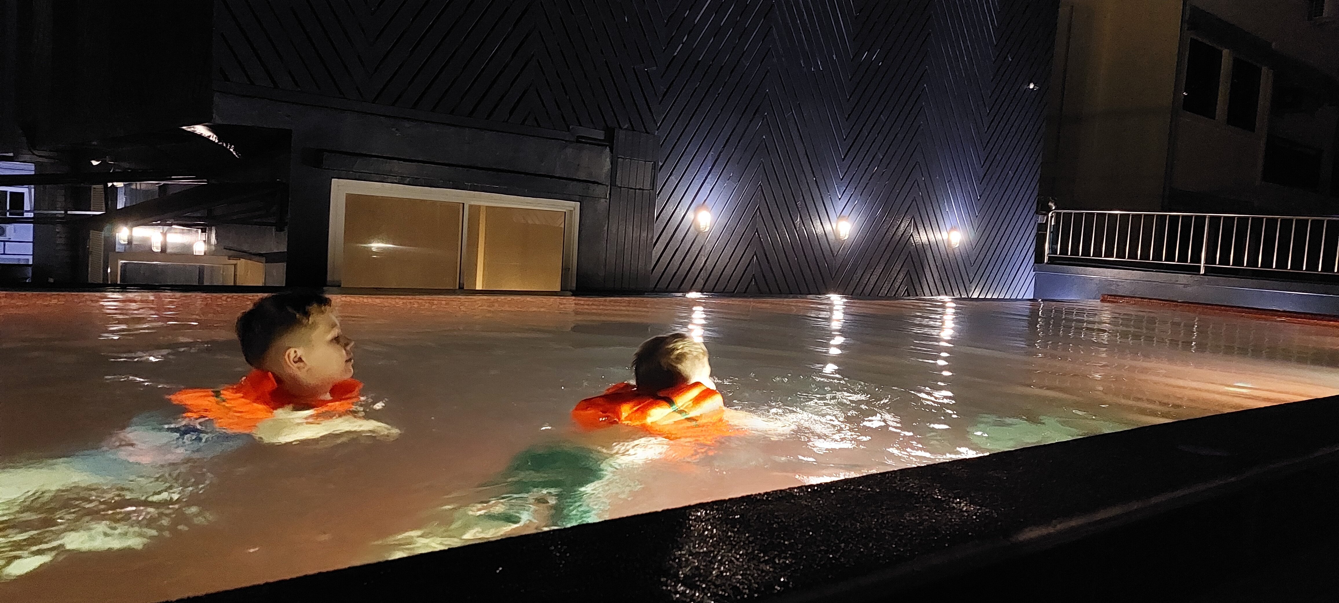 Фото Alfresco Phuket Hotel