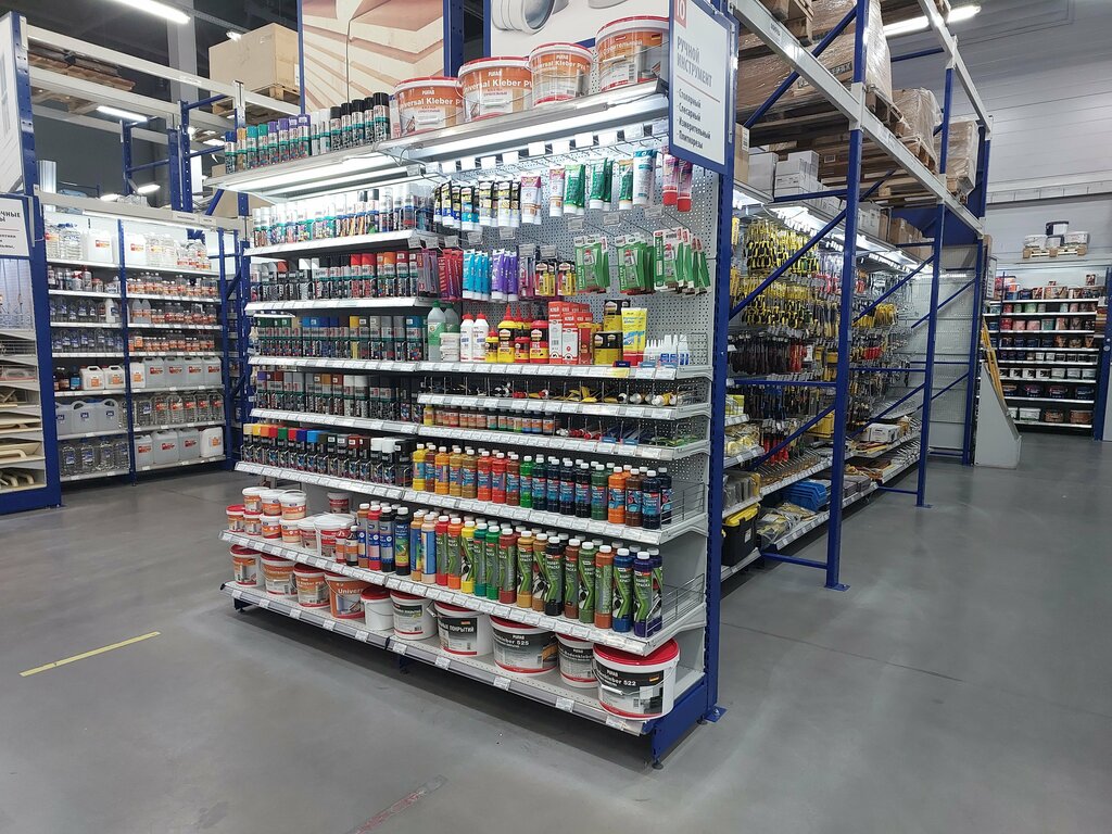 Tikinti hipermarketi Saturn Stroymarket, Sankt‑Peterburq, foto