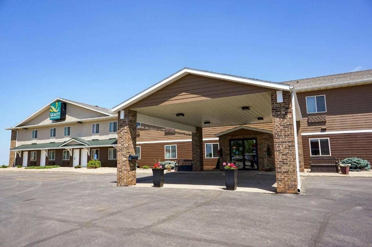 Фото Quality Inn & Suites Watertown