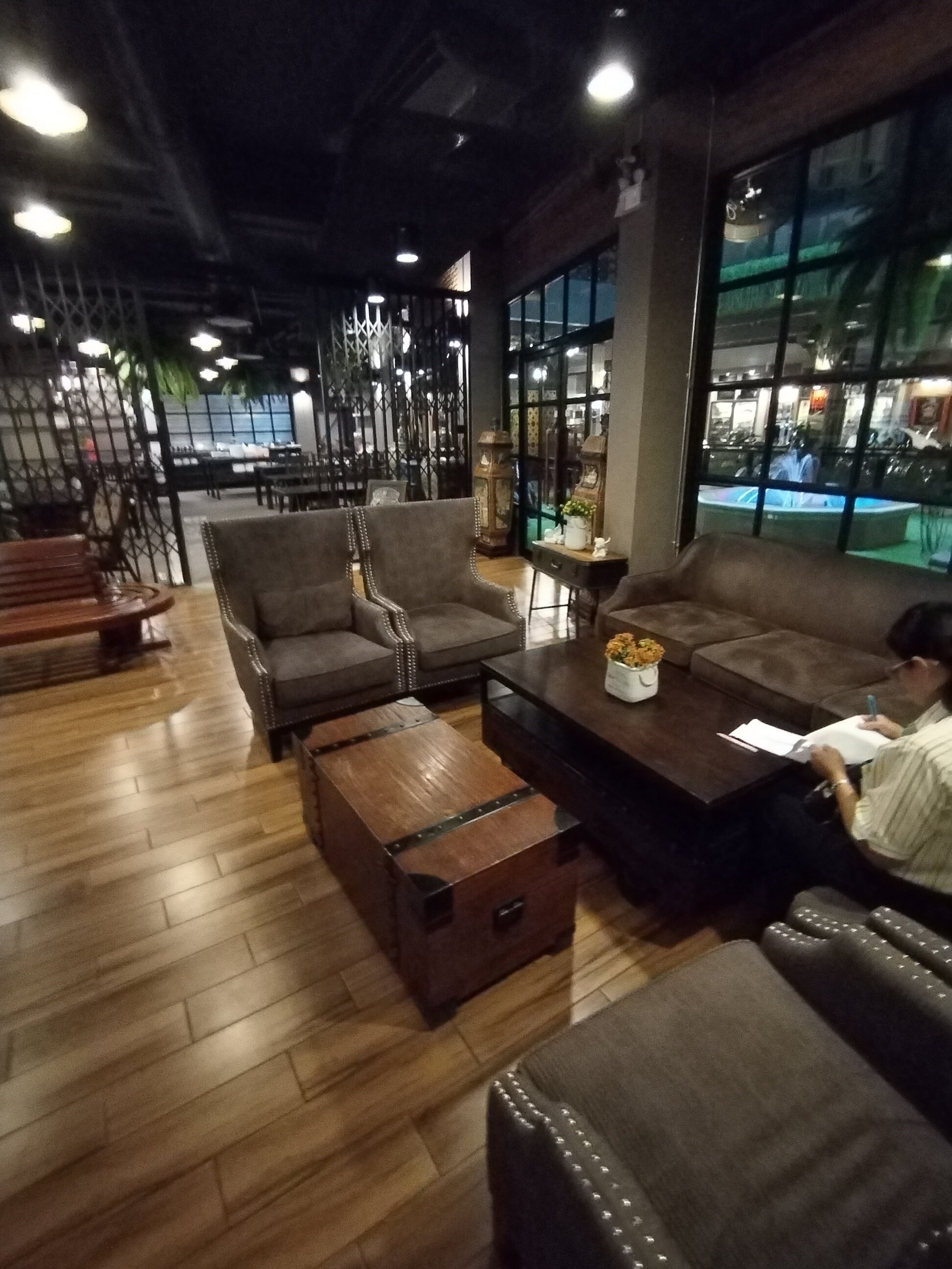 Фото W22 by Burasari