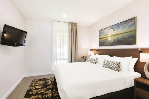 Гостиница Oaks Cable Beach Resort