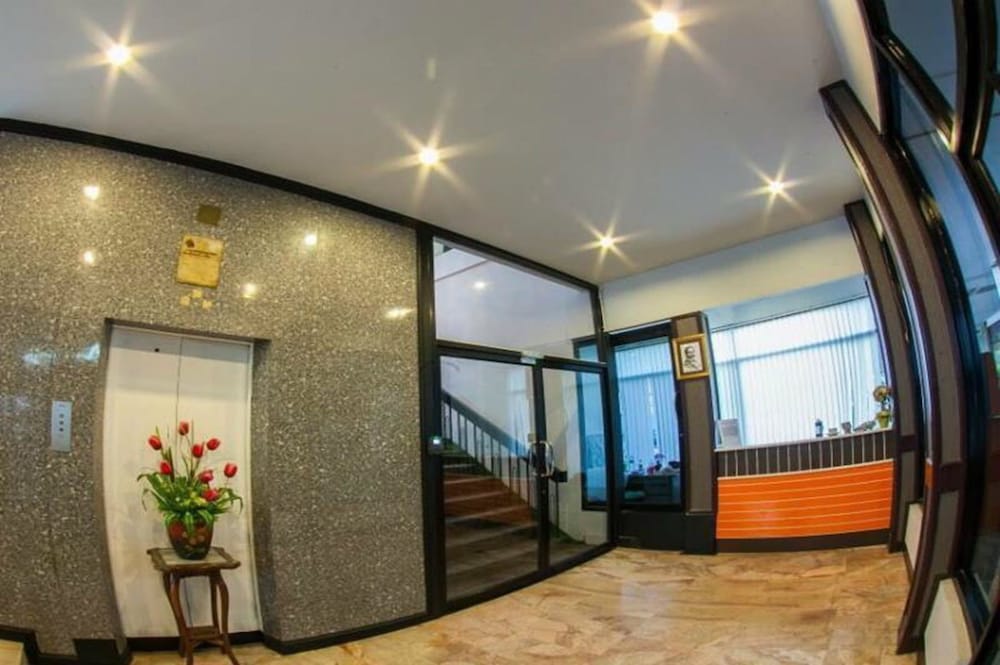 Фото The Train Hotel Hatyai