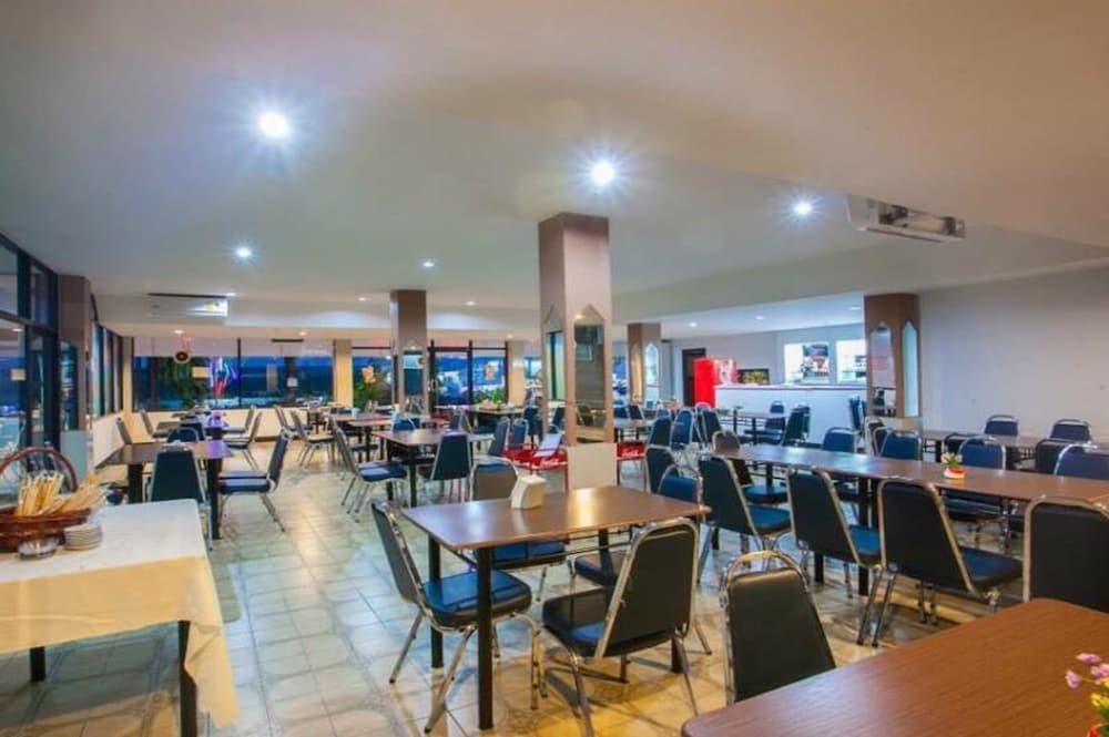 Фото The Train Hotel Hatyai