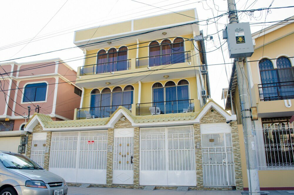 Фото отеля 1