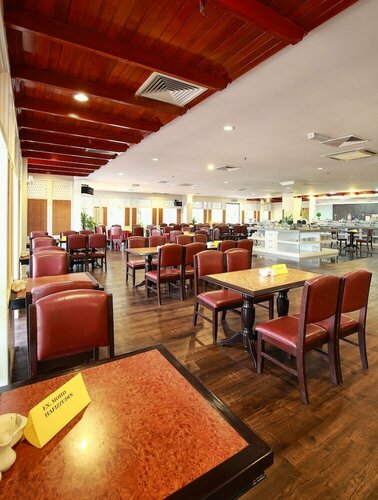 Гостиница The Putra Regency Hotel в Кангаре