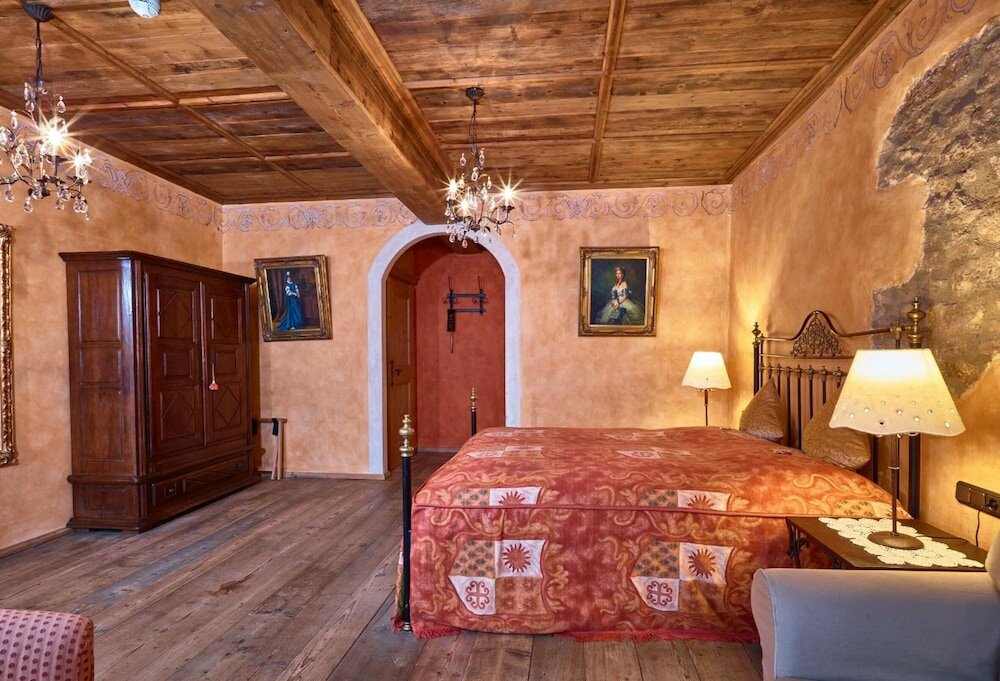 Фото Historik Hotel Gotisches Haus