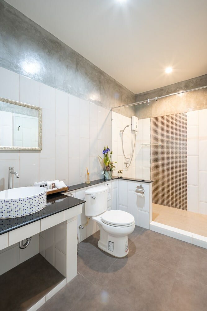 Фото The Iconic Hotel