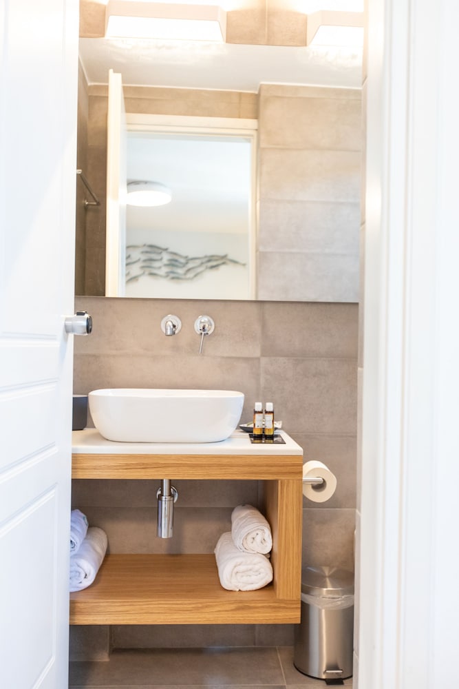 Фото Iris Skiathos