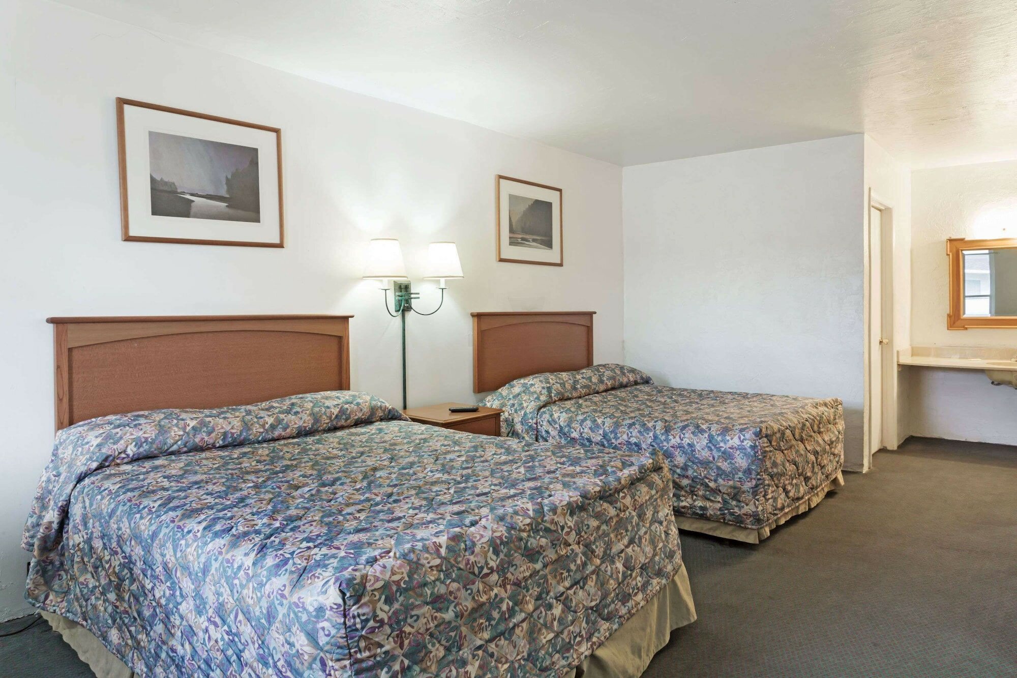 Фото Knights Inn Wendover