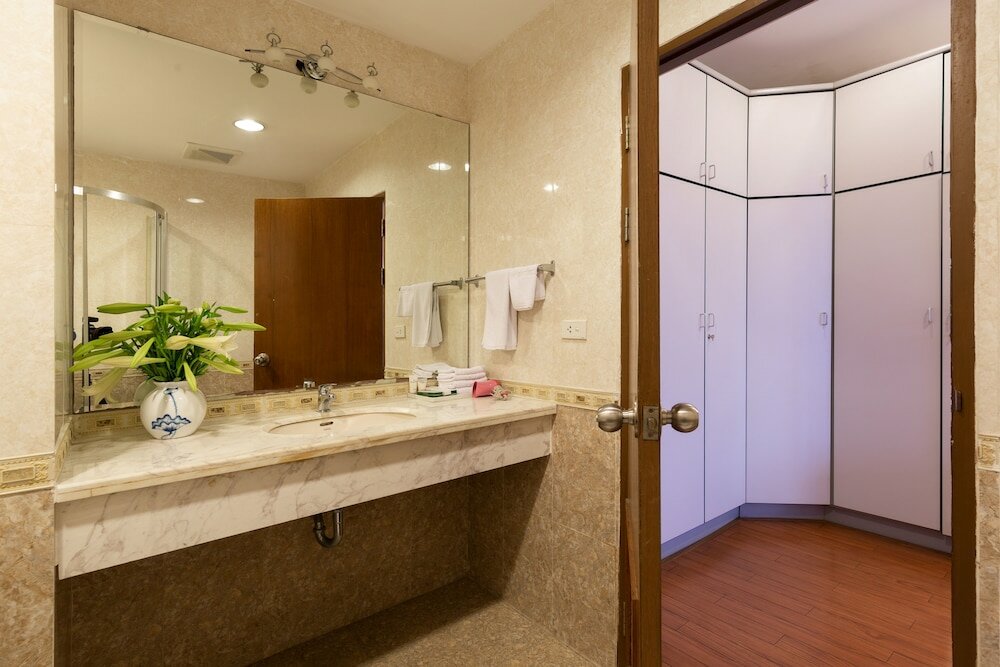 Фото Oriental Palace Apartment