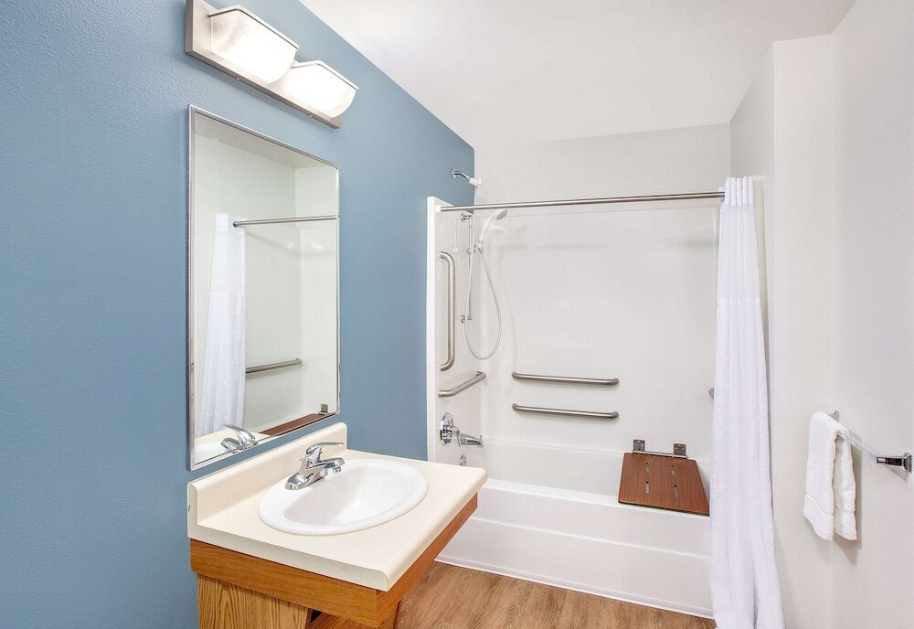 Фото WoodSpring Suites Phoenix I-17 North