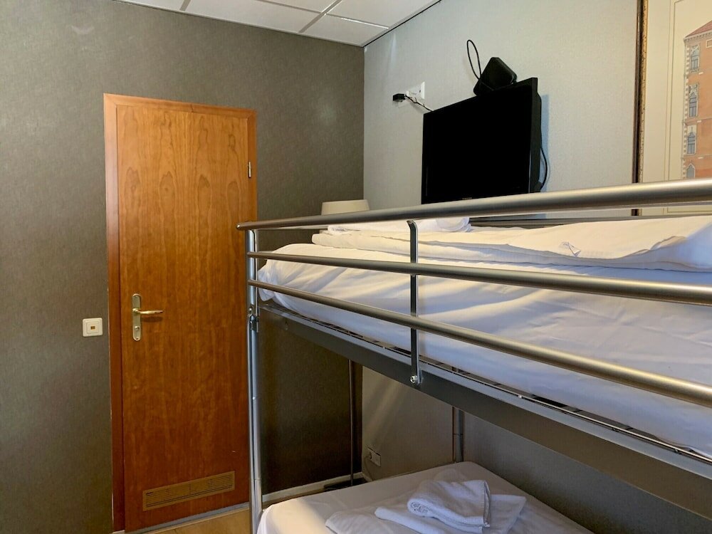 Фото Hotel Di Ann Amsterdam City Centre