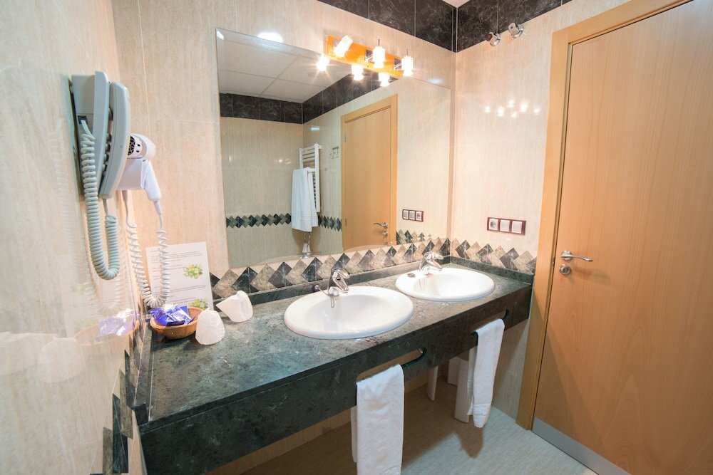 Фото Hotel La Familia Gallo Rojo