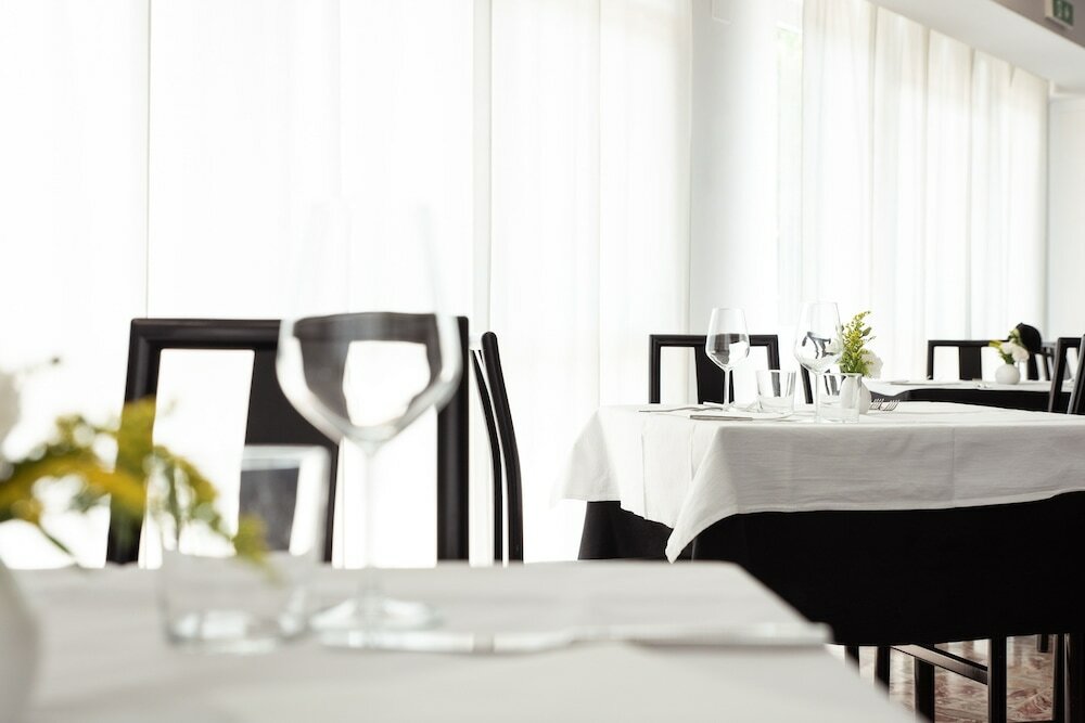 Фото Hotel Adria