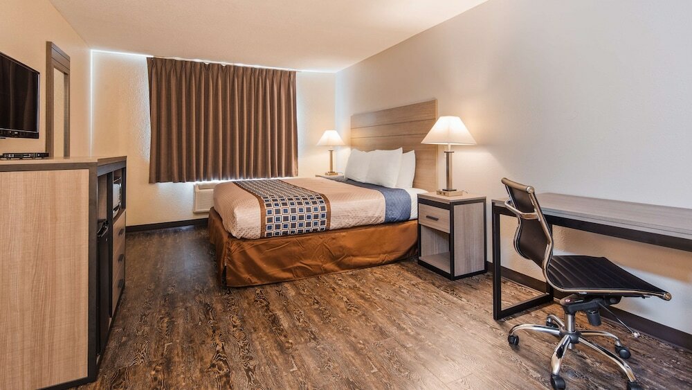 Фото SureStay Hotel by Best Western Albuquerque Midtown