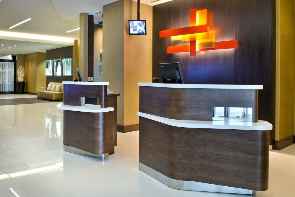 Фото Courtyard by Marriott Washington, DC/Foggy Bottom