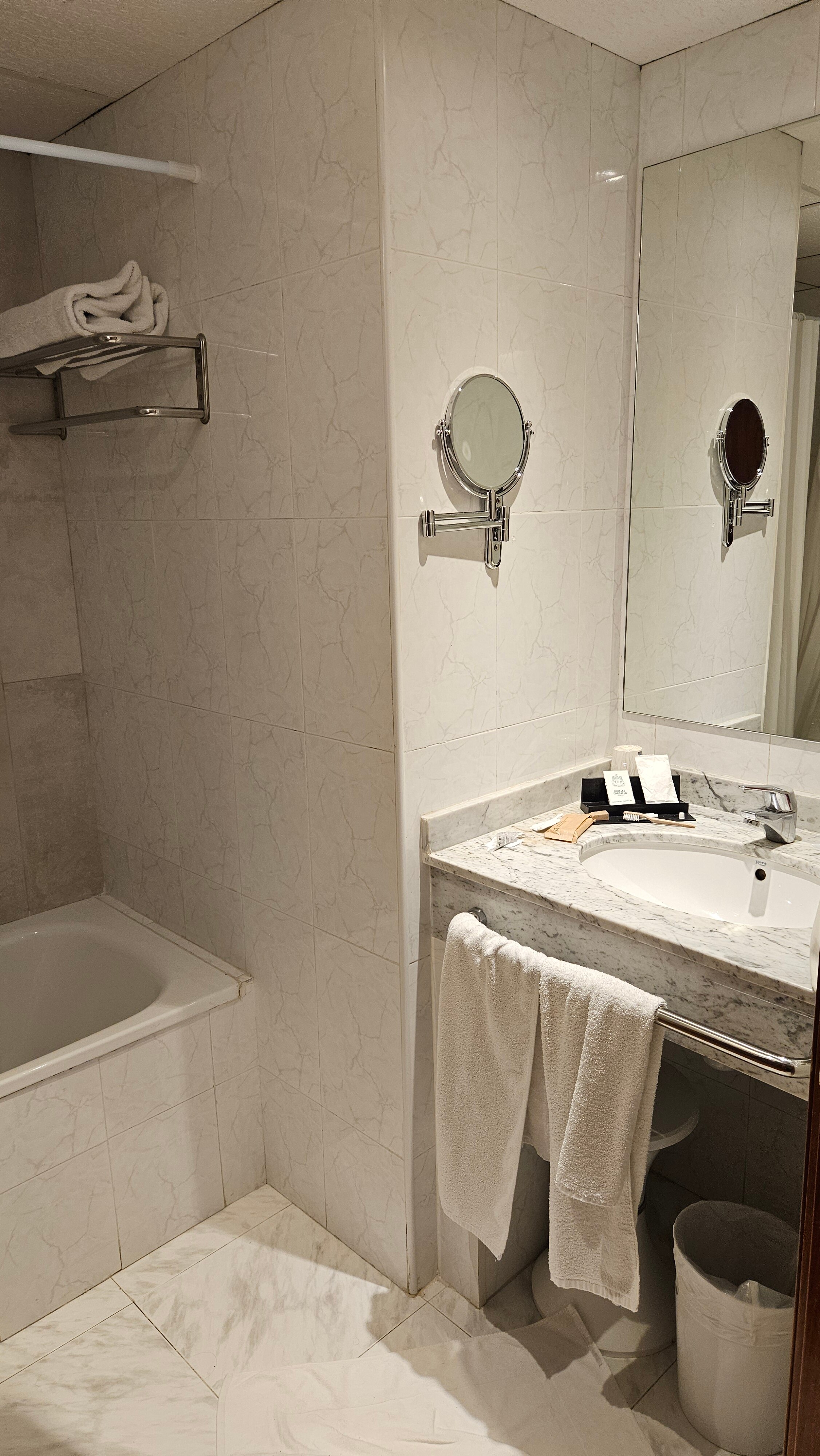 Фото Hotel Gaudi