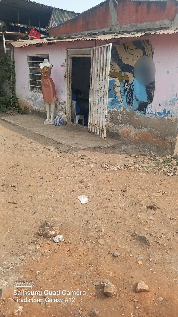 Tailor Alfaiataria, Loanda, photo