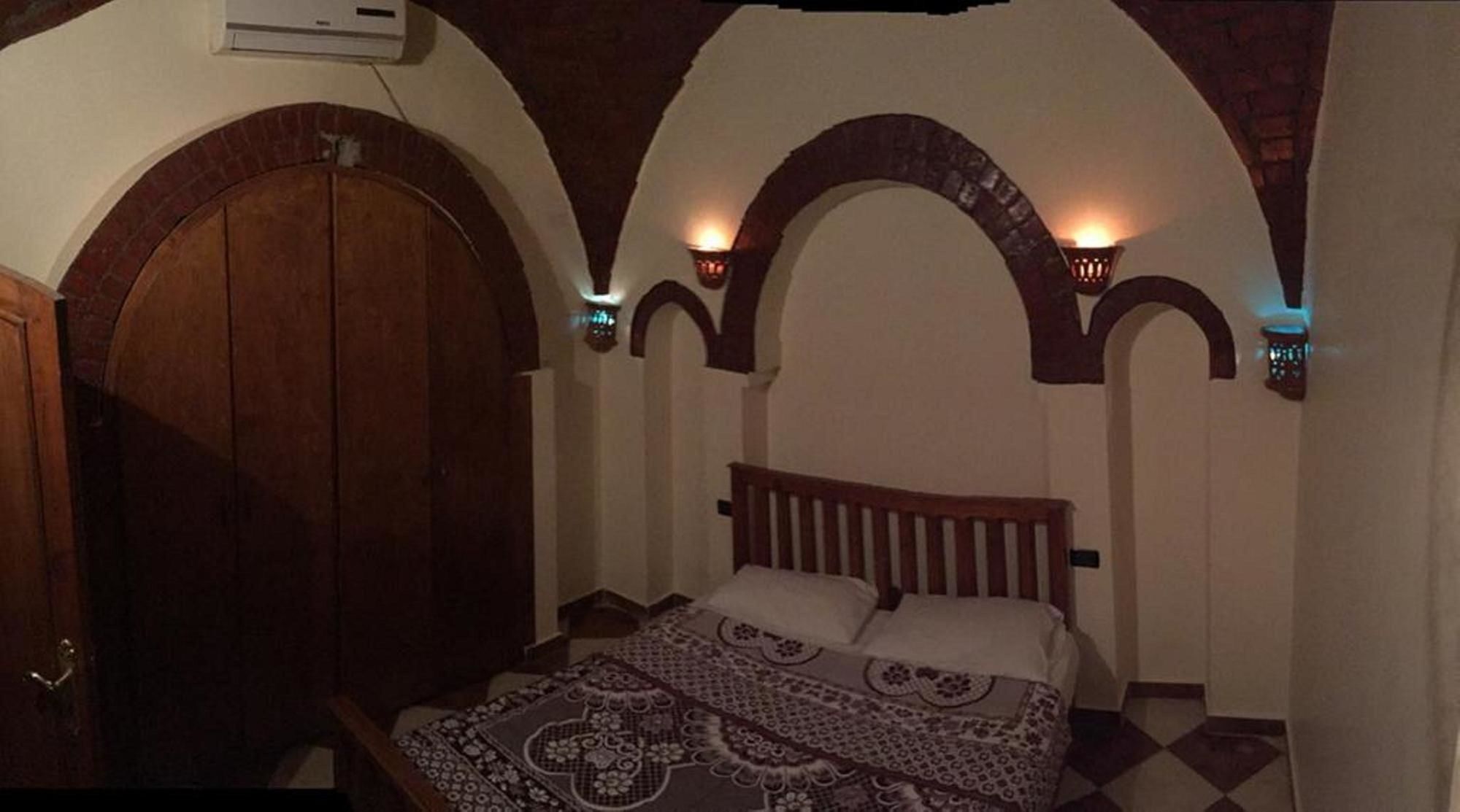 Фото Shahhat House