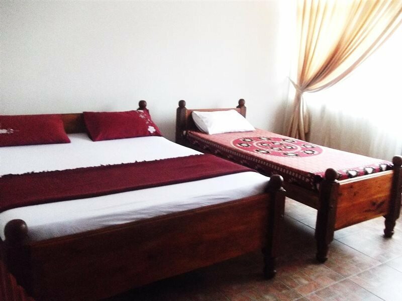 Фото Majestic Tourist Hotel