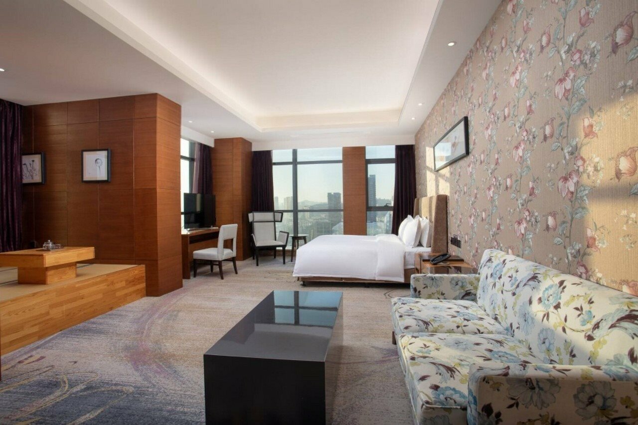 Фото Days Hotel by Wyndham Jilin Railway Station