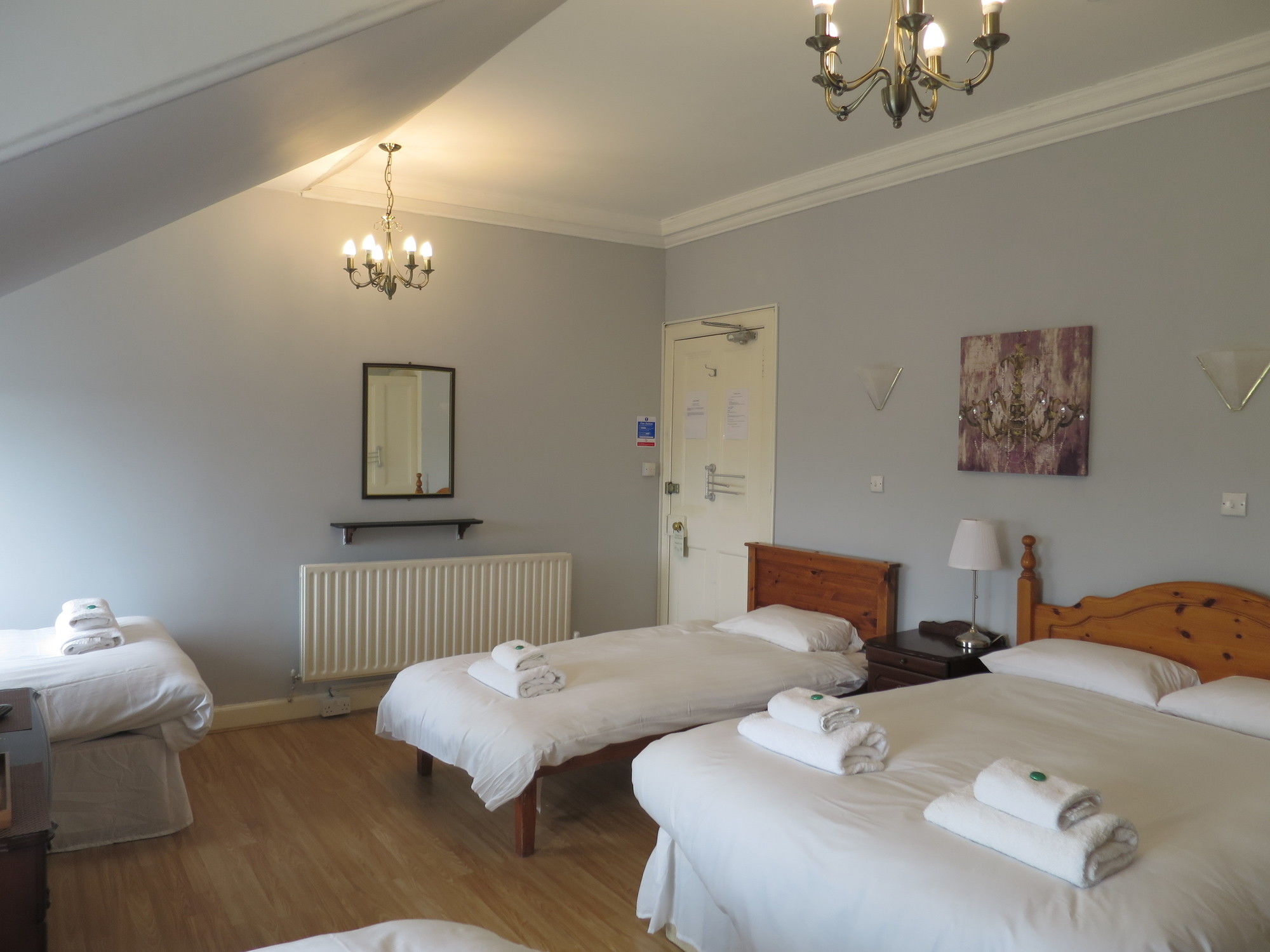 Фото Thornfield Guest House