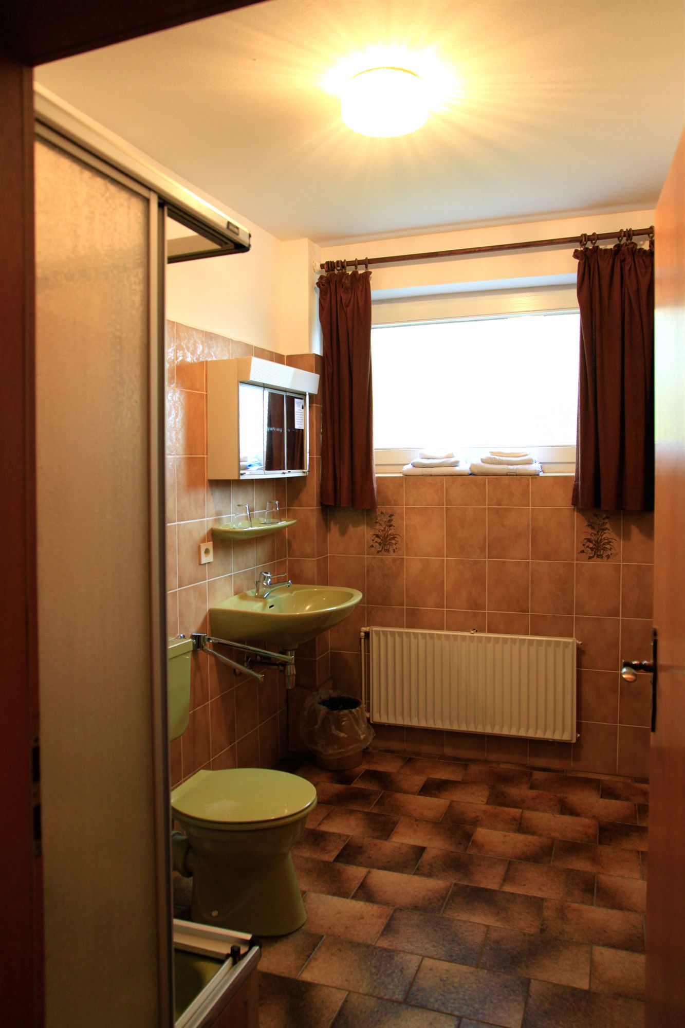 Фото M&m Hotel - Wilhelmsburg