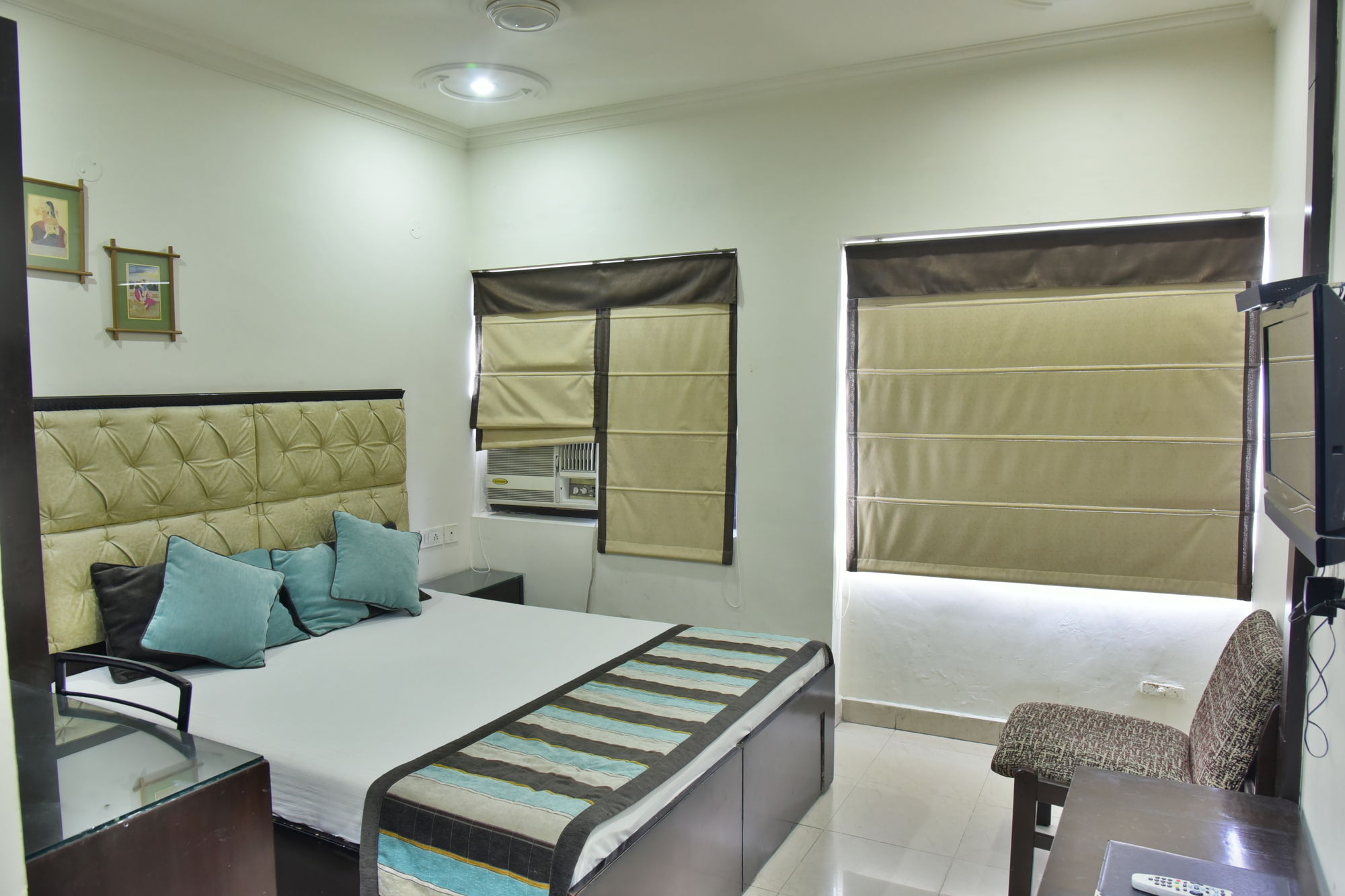 Фото Jullundur Hotel