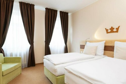 Гостиница Hotel Česká Koruna в Дечине