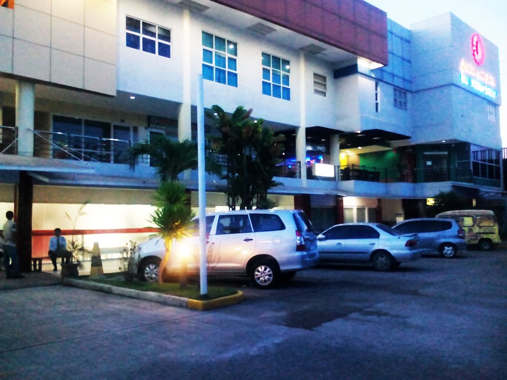 Фото Dulcinea Hotel and Suites